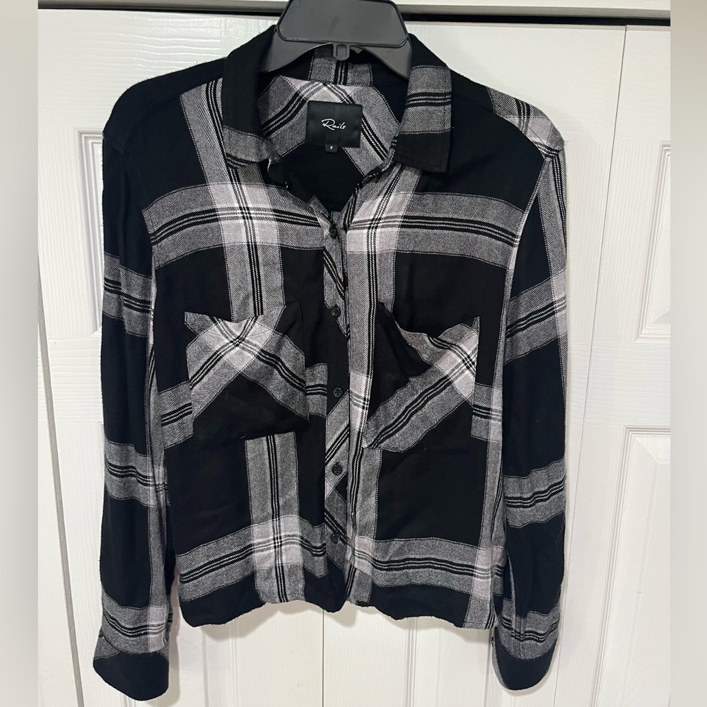 Rails Women's Size Small Black & White Plaid Flannel Cropped Button Down